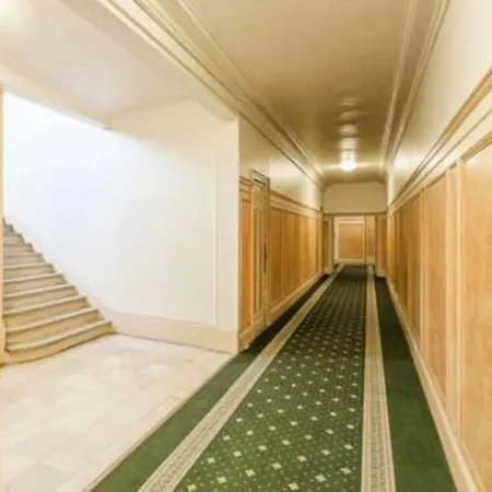 Apartamento Private Studio - Avenue Des Champs-elysées París