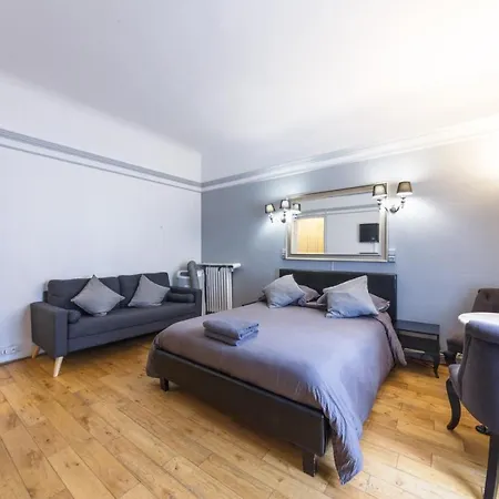 Apartamento Private Studio - Avenue Des Champs-elysées París